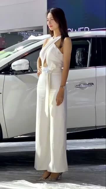 模特苏宁的最新爆料,揭秘时尚界幕后故事  第1张